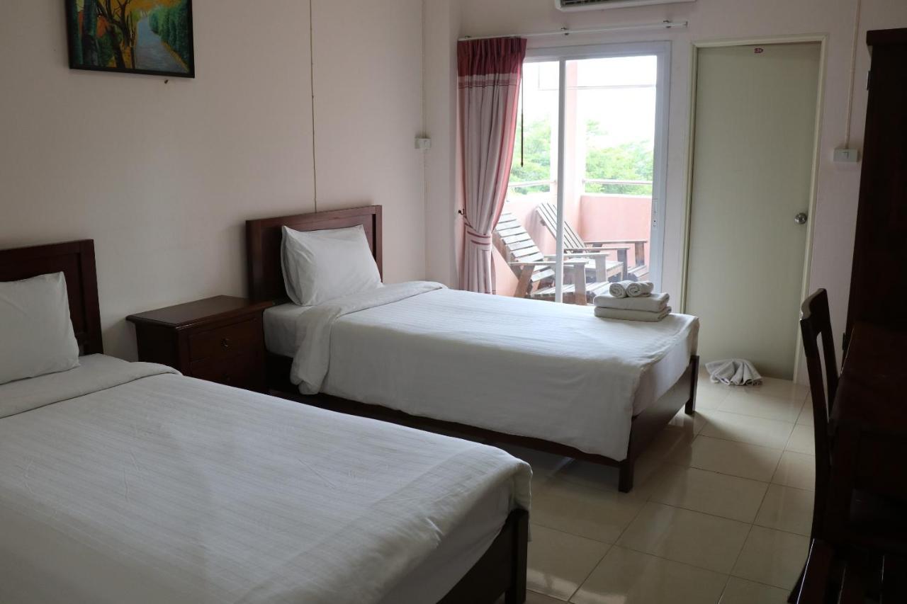 Phuranya Resort Pakchong Ngoại thất bức ảnh